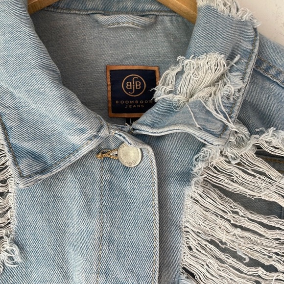 BOOM BOOM JEANS Destroyed Distressed Denim Jacket L - Picture 12 of 16